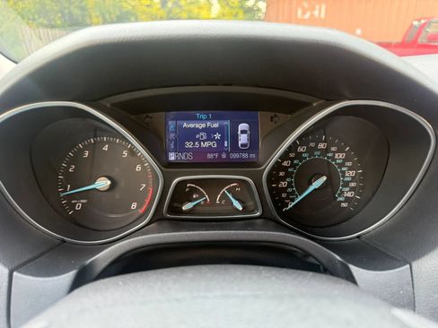 Used 2012 Ford Focus SE FWD image 10