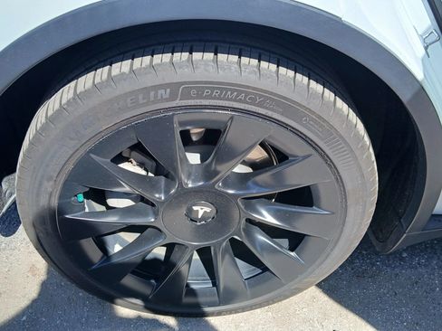 Used 2020 Tesla Model Y Long Range AWD/4WD image 21