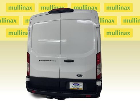 New 2026 Ford Transit 250 148 Medium Roof RWD image 9