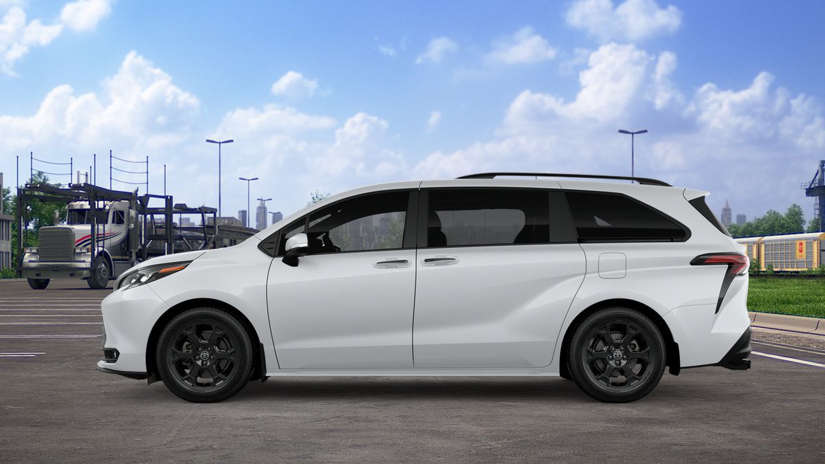 New 2026 Toyota Sienna XLE Woodland Edition AWD/4WD image 4
