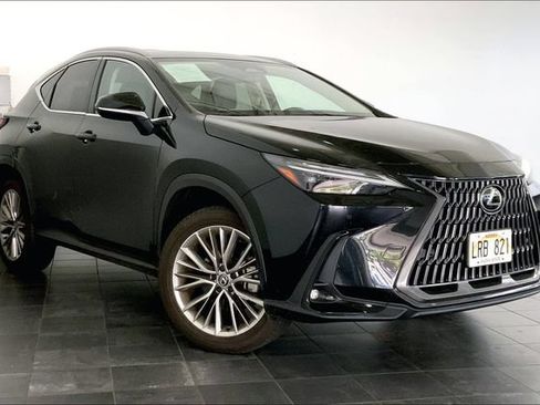 Used 2025 Lexus NX 350 AWD w/ Luxury Package image 2