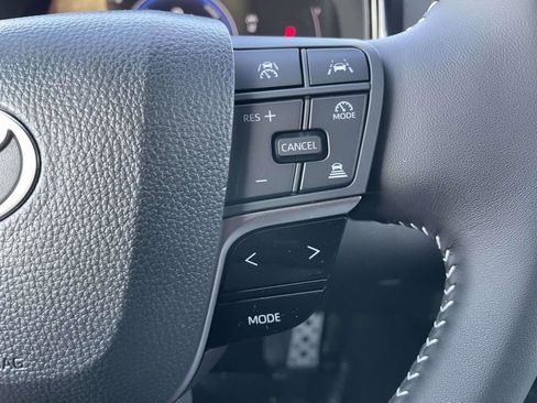 New 2026 Toyota Camry SE FWD image 33
