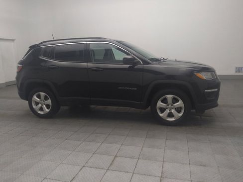 Used 2020 Jeep Compass Latitude w/ Popular Equipment Group AWD/4WD image 11