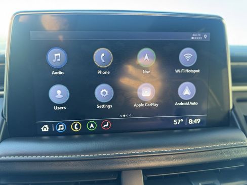 Used 2021 GMC Yukon SLT w/ SLT Premium Package image 15