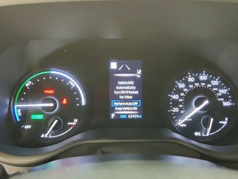 Used 2024 Toyota Sienna XLE image 35