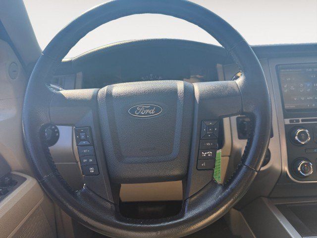 Used 2015 Ford Expedition XLT w/ Equipment Group 202A RWD image 14