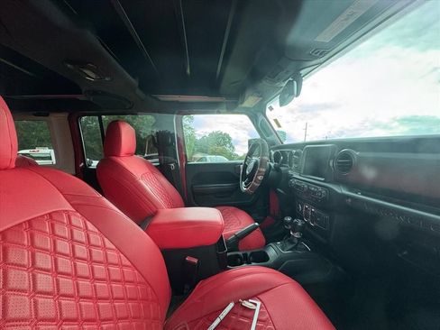 Used 2021 Jeep Wrangler Unlimited Sport AWD/4WD image 3