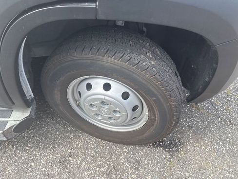 Used 2023 RAM ProMaster 2500 image 25