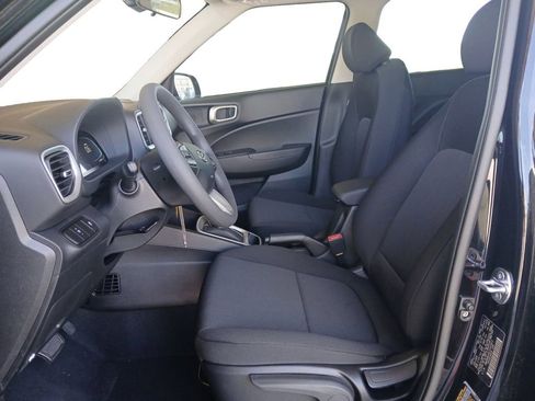 New 2026 Hyundai Venue SE FWD image 9