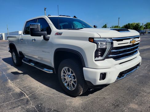 New 2026 Chevrolet Silverado 2500 LT w/ Z71 Chrome Sport Edition AWD/4WD image 3