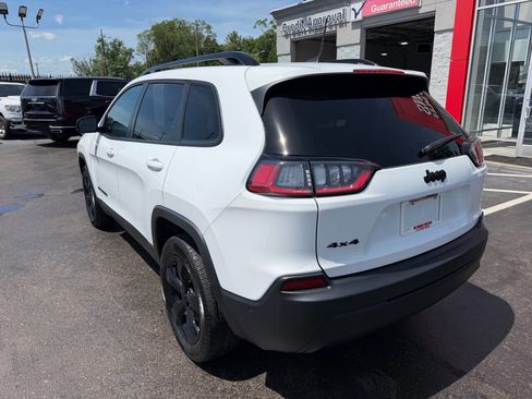Used 2023 Jeep Cherokee Altitude Lux AWD/4WD image 7