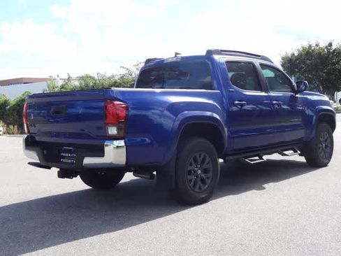Used 2023 Toyota Tacoma SR5 AWD/4WD image 3