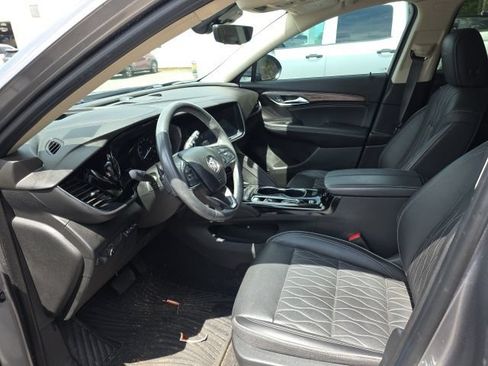 Used 2021 Buick Envision Avenir w/ Technology Package II FWD image 5