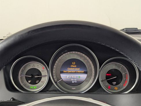 Used 2014 Mercedes-Benz C 250 Sedan image 18