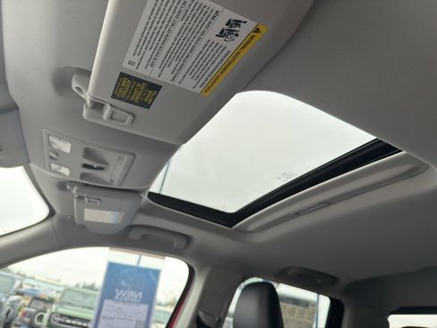 Used 2026 Ford Maverick Lariat w/ Black Appearance Package image 33