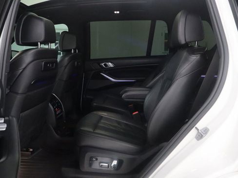 Used 2019 BMW X7 xDrive50i w/ M Sport Package AWD/4WD image 15