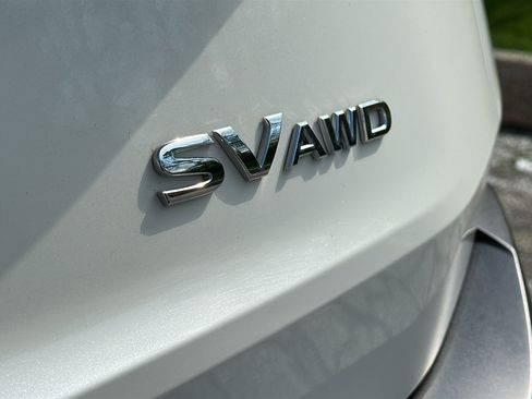 Certified 2023 Nissan Rogue SV AWD/4WD image 9