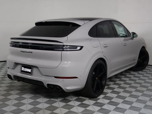 New 2026 Porsche Cayenne GTS AWD/4WD image 7