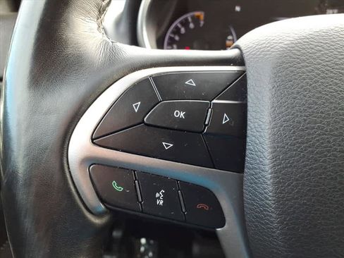 Used 2021 Jeep Grand Cherokee Laredo X image 20