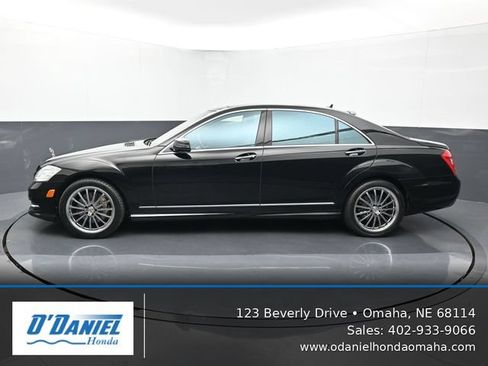 Used 2012 Mercedes-Benz S 550 4MATIC image 2