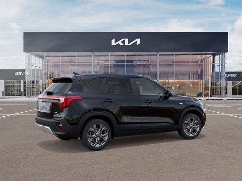 New 2026 Kia Seltos LX image 6
