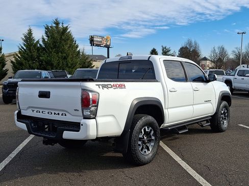 Certified 2022 Toyota Tacoma TRD Off-Road image 6