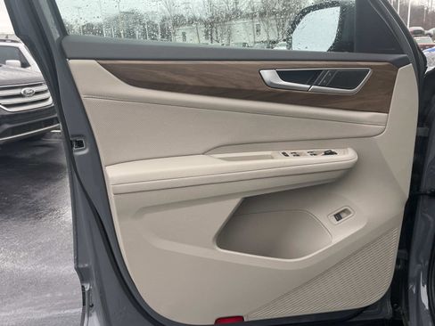 Certified 2025 Volkswagen Atlas SE w/ Panoramic Sunroof Package image 17