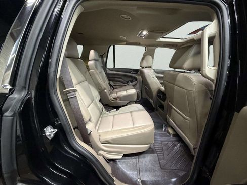 Used 2017 Chevrolet Tahoe LT w/ LT Signature Package image 30