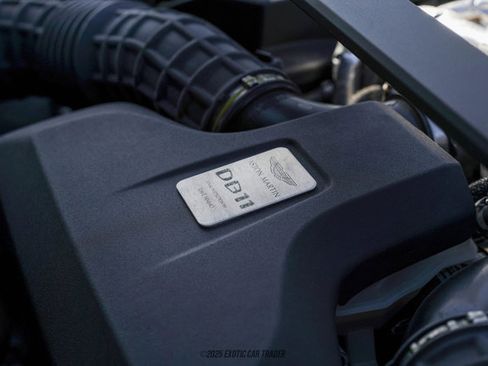 Used 2020 Aston Martin DB11 Volante image 26