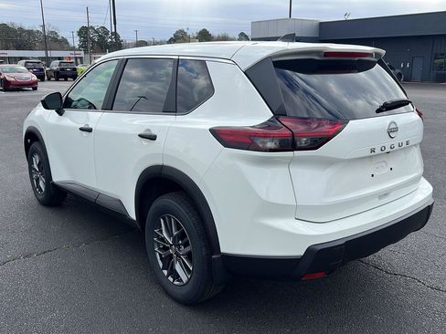 New 2026 Nissan Rogue S image 7