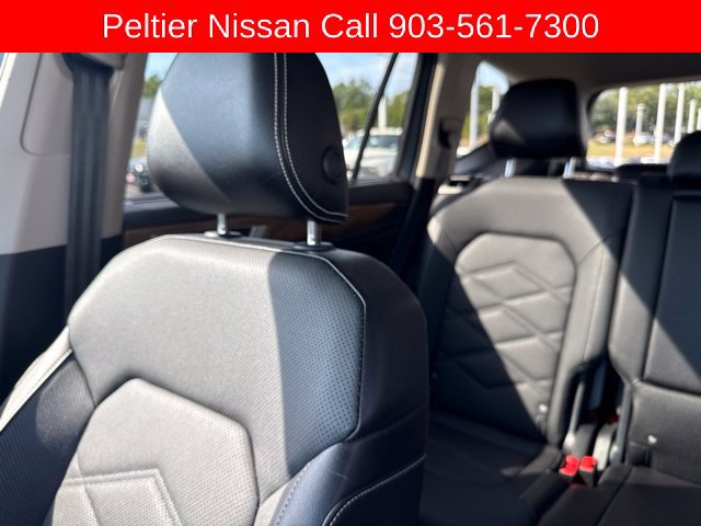 Used 2025 Volkswagen Atlas SE AWD/4WD image 18