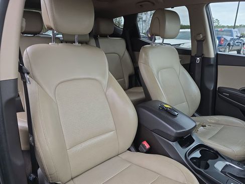 Used 2013 Hyundai Santa Fe Sport image 13