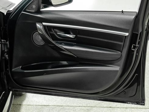 Used 2017 BMW 340i Sedan RWD image 54