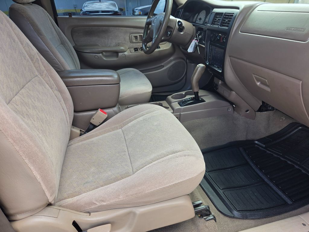 Used 2002 Toyota Tacoma PreRunner w/ SR5 Pkg w/ Chrome Pkg RWD image 36