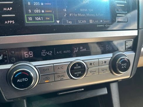 Used 2016 Subaru Outback 2.5i Limited AWD/4WD image 23