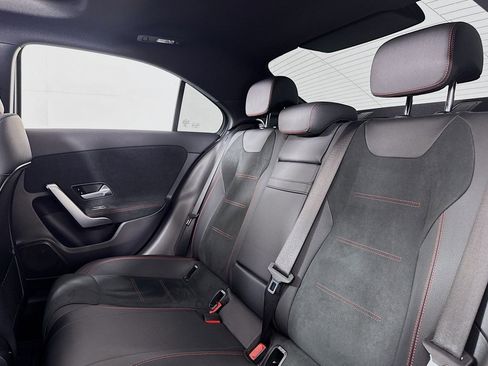 Used 2021 Mercedes-Benz A 220 A 220 image 8