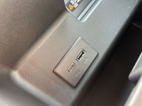 Used 2025 Chevrolet Silverado 2500 LT w/ Trail Boss Package image 46