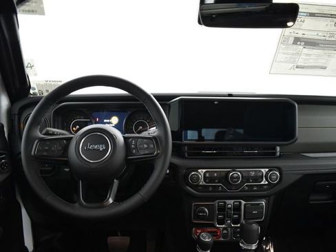 New 2025 Jeep Gladiator Mojave w/ Safety Group image 29