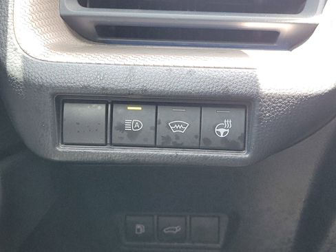 Used 2024 Toyota Prius Limited image 25