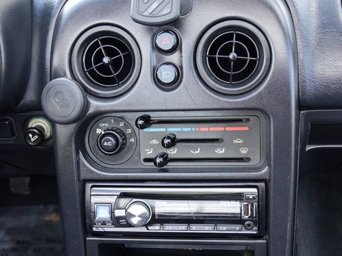 Used 1996 MAZDA MX-5 Miata RWD image 78