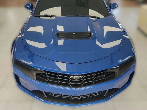 Used 2022 Chevrolet Camaro LT w/ Technology Package image 2