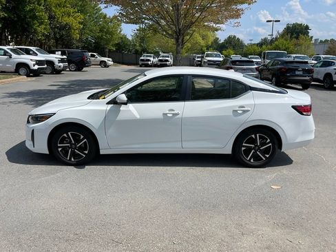 Used 2025 Nissan Sentra SV FWD image 4