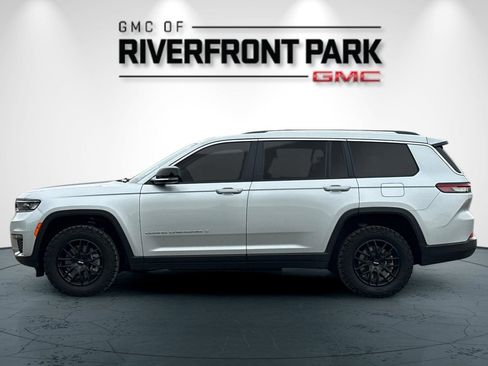 Used 2023 Jeep Grand Cherokee L Limited w/ Trailer Tow Group (B) image 6