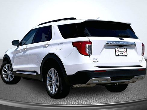 Used 2023 Ford Explorer XLT w/ Equipment Group 202A AWD/4WD image 14