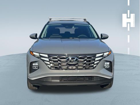 Used 2024 Hyundai Tucson SEL FWD image 2