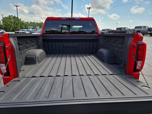 Certified 2023 GMC Sierra 1500 Elevation w/ LPO, Elevation Black Package AWD/4WD image 9