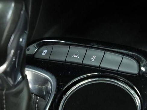 Used 2024 Buick Encore GX Preferred FWD image 25