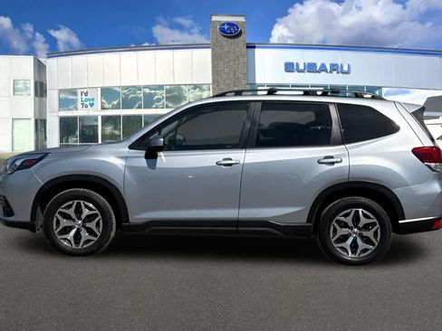 Used 2022 Subaru Forester Premium w/ Popular Package #2 AWD/4WD image 9