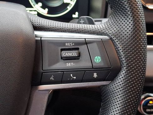Used 2024 Mitsubishi Outlander SE AWD/4WD image 23