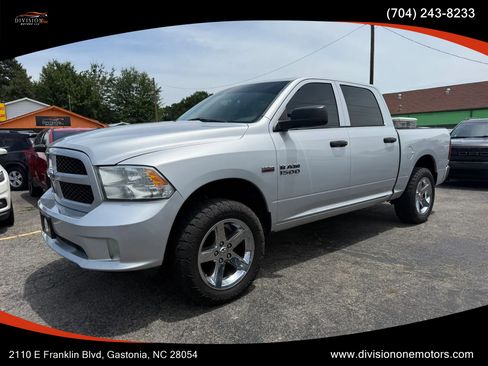 Used 2015 RAM 1500 Express AWD/4WD image 2